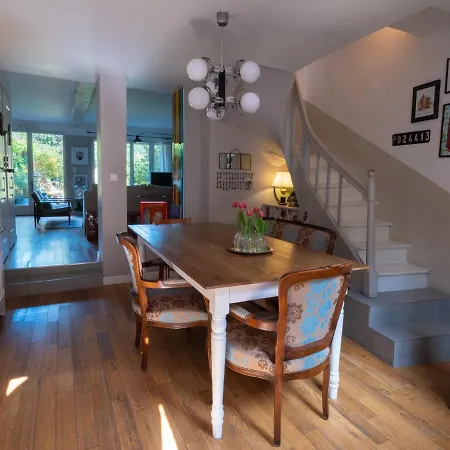 House With Garden In The Heart Of Semesterbostad *